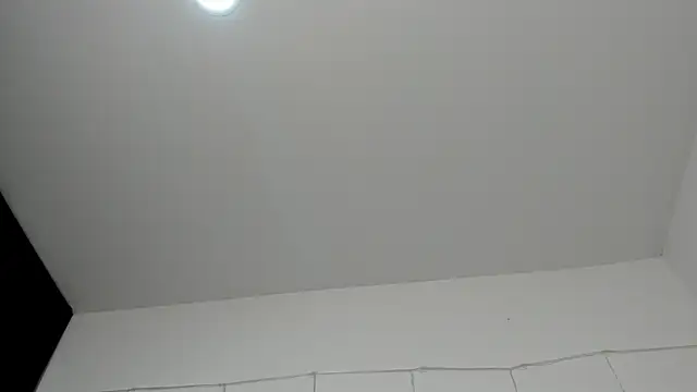 cami-01 online show from April 12, 2026, 12:10 pm