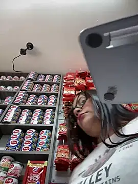 Sol biglips online show from December 6, 2024, 2:28 pm