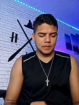 Snapshot of Nathan_mason_ chatting on March 7, 2025, 10:10 pm Nathan mason online show from March 7, 2025, 10:10 pm