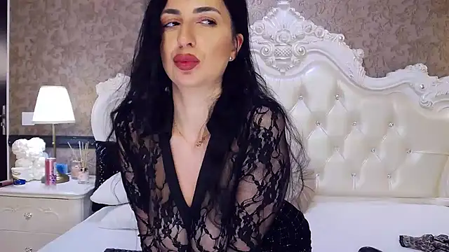 OliveWilson online show from February 25, 2025, 9:53 am