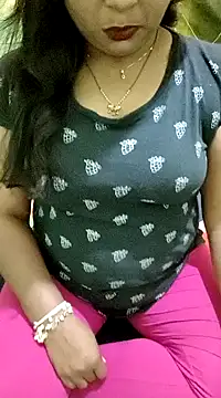 Snapshot of NEHA-DESHI chatting on February 4, 2025, 6:27 pm NEHA-DESHI online show from February 4, 2025, 6:27 pm