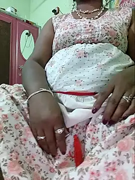 Snapshot of NEHA-DESHI chatting on October 3, 2025, 9:23 pm NEHA-DESHI online show from October 3, 2025, 9:23 pm