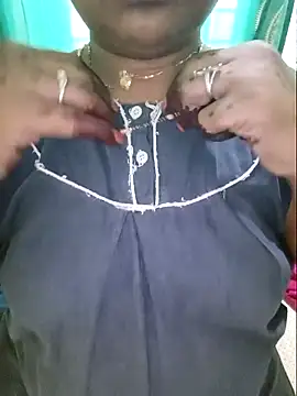 Snapshot of NEHA-DESHI chatting on October 12, 2025, 10:03 am NEHA-DESHI online show from October 12, 2025, 10:03 am