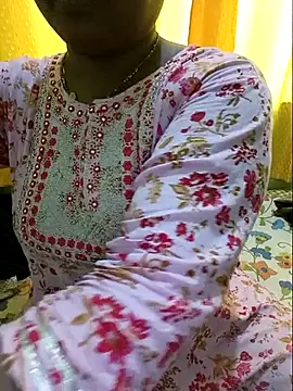 Snapshot of NEHA-DESHI chatting on October 21, 2025, 8:04 am NEHA-DESHI online show from October 21, 2025, 8:04 am