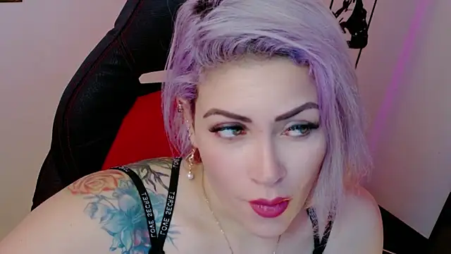 Natalia Montoya online show from March 4, 2026, 8:59 pm