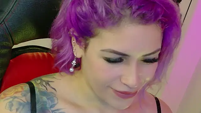 Natalia Montoya online show from May 27, 2026, 1:57 am