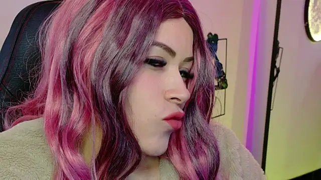 Snapshot of Natalia_Montoya chatting on July 13, 2026, 10:18 am Natalia Montoya online show from July 13, 2026, 10:18 am