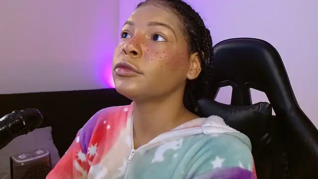 Snapshot of Anabel693 chatting on January 18, 2025, 7:07 am Anabel693 online show from January 18, 2025, 7:07 am