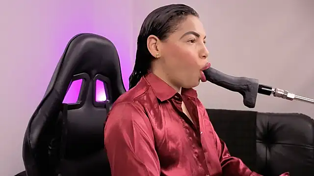 Snapshot of Anabel693 chatting on November 6, 2025, 8:15 am Anabel693 online show from November 6, 2025, 8:15 am