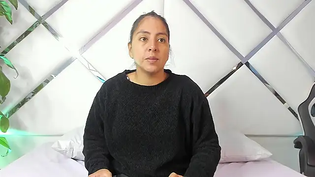 Snapshot of Valeer_abby chatting on June 10, 2026, 12:59 pm Valeer abby online show from June 10, 2026, 12:59 pm