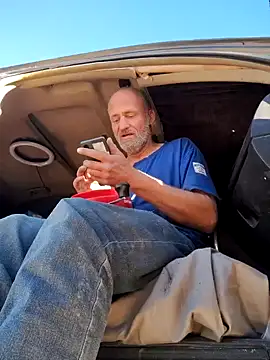 FloppyPickle4u online show from February 12, 2025, 4:00 pm