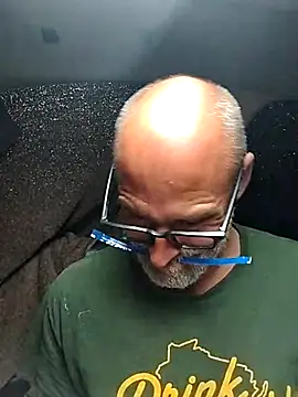 FloppyPickle4u online show from March 12, 2025, 7:28 pm