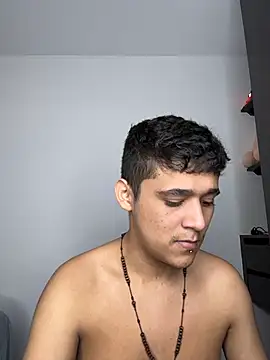 kaiine190 online show from March 25, 2026, 8:26 pm