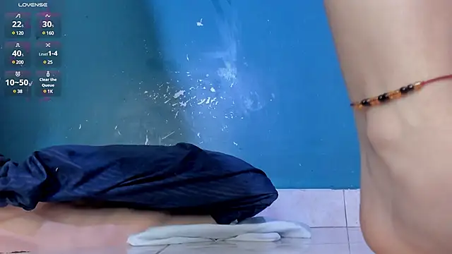 Samantha cp  online show from February 5, 2025, 6:59 pm