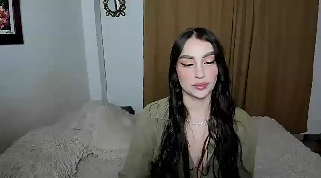 teseo and afroditha  online show from March 14, 2025, 4:32 am