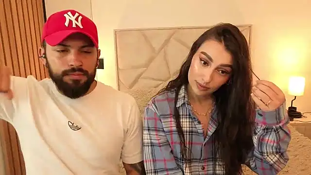 teseo and afroditha  online show from October 18, 2025, 3:53 am