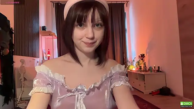 Snapshot of electric_babe chatting on March 19, 2026, 7:23 am electric babe online show from March 19, 2026, 7:23 am