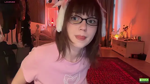 Snapshot of electric_babe chatting on April 3, 2026, 2:48 pm electric babe online show from April 3, 2026, 2:48 pm