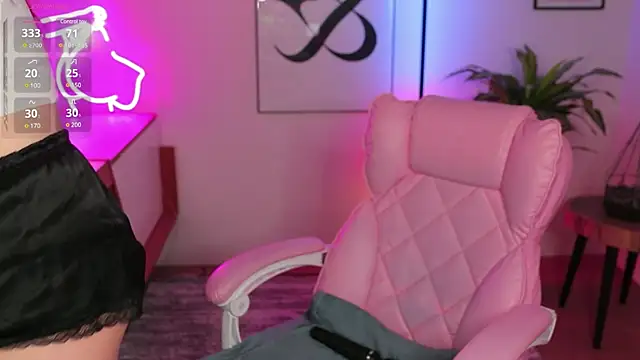 Micky  love online show from January 30, 2025, 7:15 pm