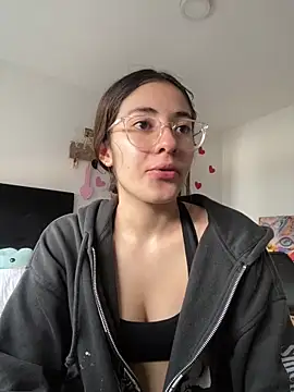 Snapshot of Princ3ssgabi chatting on February 26, 2025, 7:49 pm Princ3ssgabi online show from February 26, 2025, 7:49 pm