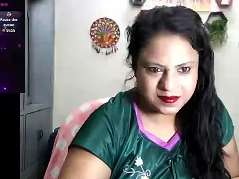 Snapshot of Sexy_komolika chatting on July 5, 2026, 12:50 am Sexy komolika online show from July 5, 2026, 12:50 am