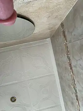 emiss  online show from February 3, 2025, 3:59 pm