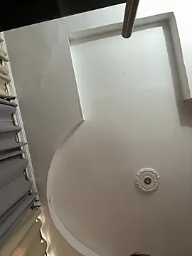 emiss  online show from March 2, 2025, 2:10 pm