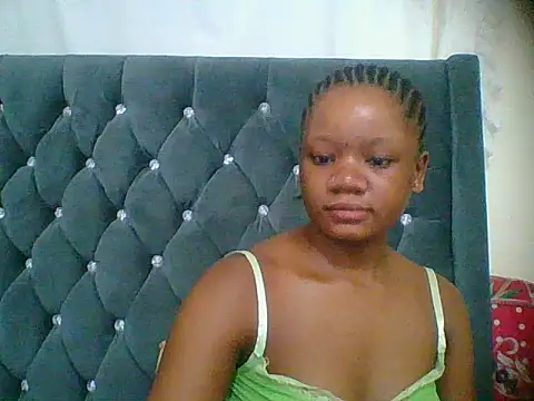 HotJeylee online show from December 22, 2025, 6:49 pm