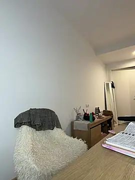 streetdoll online show from February 13, 2026, 7:37 am