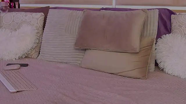 BrianaKennedi online show from February 20, 2026, 6:26 am