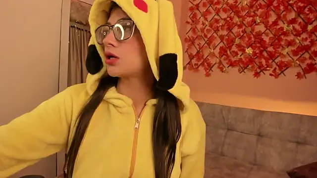 Snapshot of Sweet_Candies chatting on February 18, 2025, 3:42 am Sweet Candies online show from February 18, 2025, 3:42 am