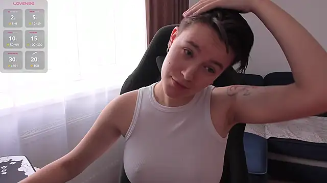 JessieFlower online show from November 15, 2025, 8:55 am