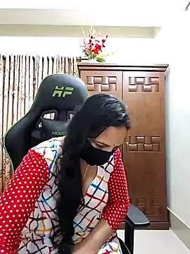 Payel-Sen online show from March 19, 2026, 8:13 pm