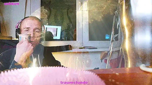 Snapshot of BongChannel chatting on January 21, 2025, 12:36 am BongChannel online show from January 21, 2025, 12:36 am