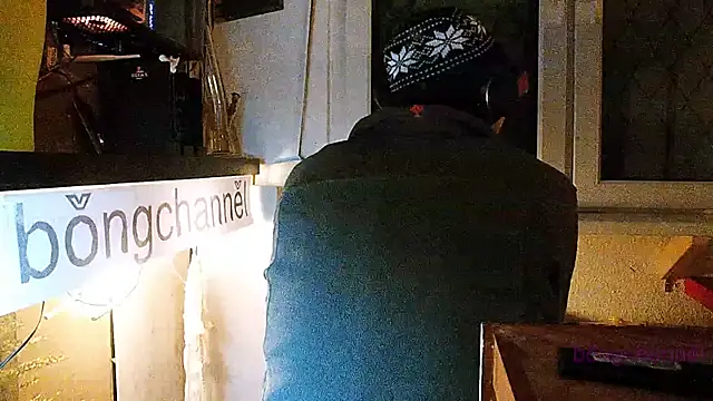 Snapshot of BongChannel chatting on January 24, 2025, 10:08 pm BongChannel online show from January 24, 2025, 10:08 pm