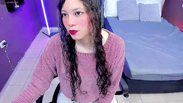 Lana stone  online show from December 6, 2024, 3:19 am