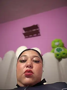 Snapshot of Kym_Owens chatting on February 24, 2026, 4:38 pm Kym Owens online show from February 24, 2026, 4:38 pm