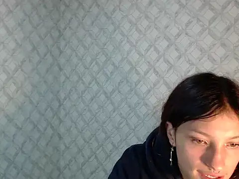 Snapshot of Emma-Wilson chatting on May 7, 2026, 3:01 am Emma-Wilson online show from May 7, 2026, 3:01 am