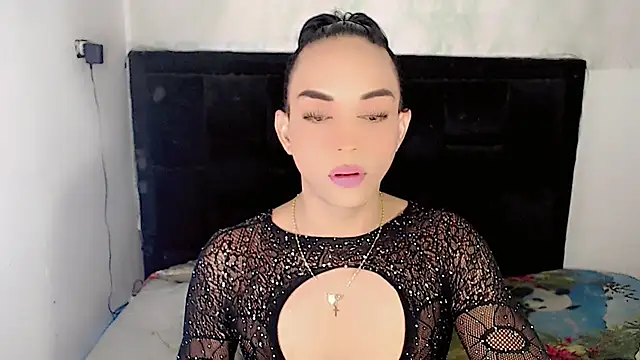 Michell Queen online show from April 18, 2026, 1:20 am