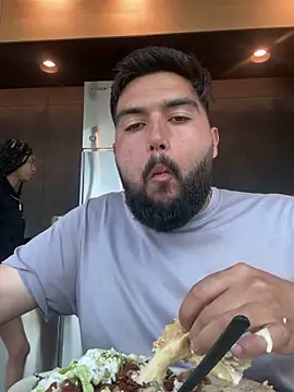 bigdickgio6923 online show from February 15, 2026, 9:00 pm