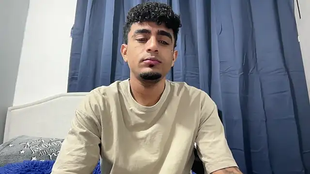 dominic brandd23 online show from October 23, 2025, 5:18 am