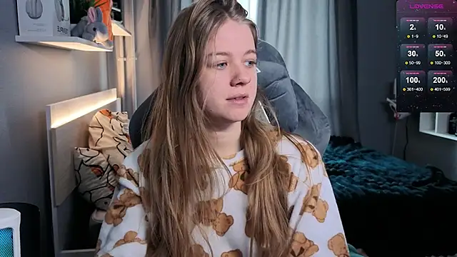 candy maggie online show from March 10, 2025, 9:43 am