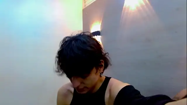 Sr BonnyEthan online show from December 22, 2025, 1:52 pm