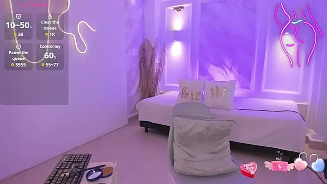 NastassjaCandy online show from January 22, 2025, 7:24 pm