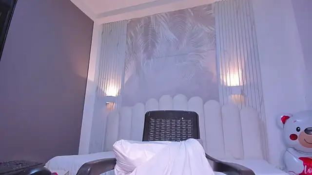 NastassjaCandy online show from March 2, 2026, 7:43 pm