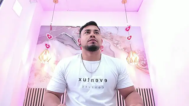 BrianMalonee online show from February 25, 2026, 1:32 pm