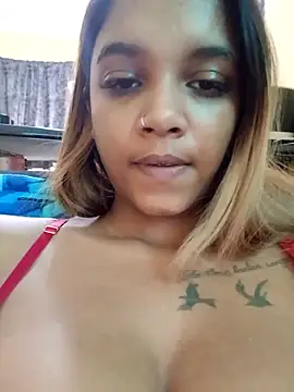 Snapshot of Indianqueen03 chatting on September 19, 2025, 6:48 am Indianqueen03 online show from September 19, 2025, 6:48 am