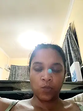 Snapshot of Indianqueen03 chatting on October 6, 2025, 4:59 pm Indianqueen03 online show from October 6, 2025, 4:59 pm