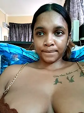 Snapshot of Indianqueen03 chatting on October 11, 2025, 1:09 pm Indianqueen03 online show from October 11, 2025, 1:09 pm