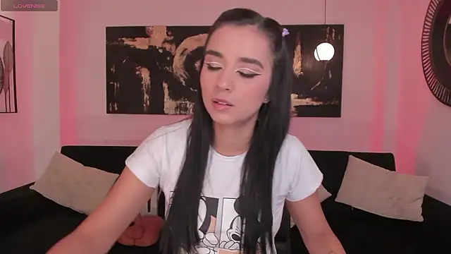 IvannaRussell online show from December 6, 2024, 11:33 am